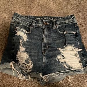 american eagle jean shorts, size 6, worn but no flaws!